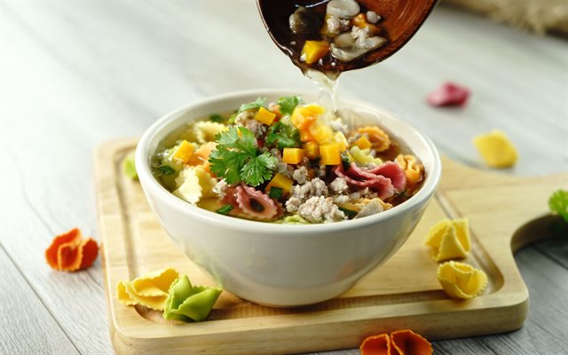 Nui Nơ Nấu Thịt Bằm