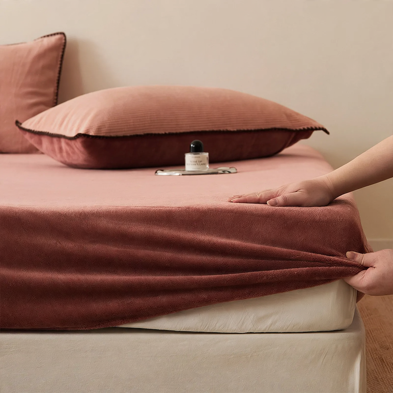 Fitted sheet made of milk fleece, 1.5 m, non-slip