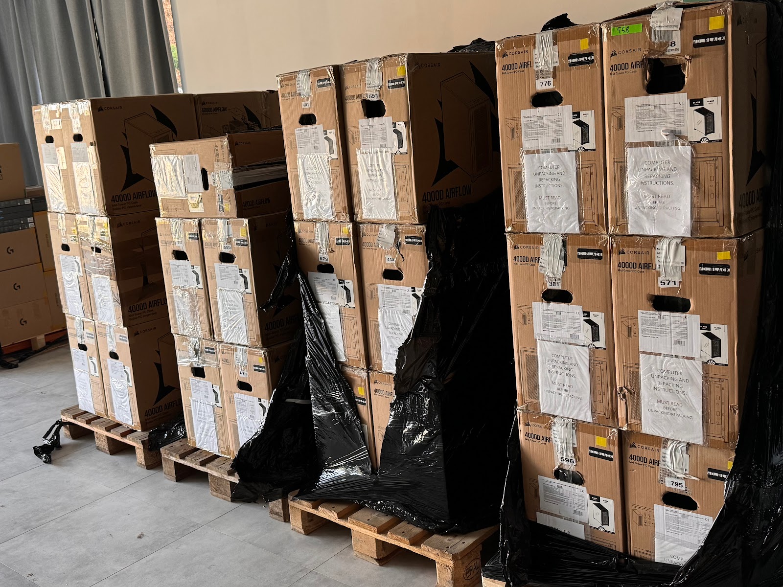 AMD PC crates - Warsaw hub 2024