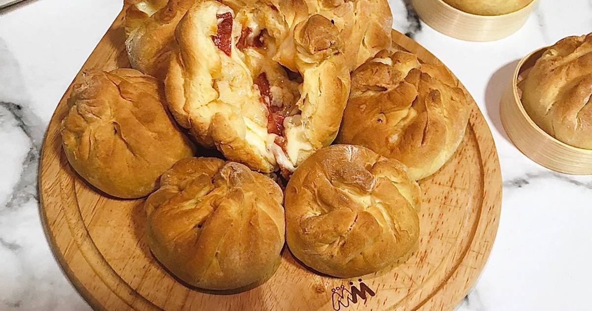 Bánh nướng với Chorizo, phô mai nấm Truffle và Mozzarella