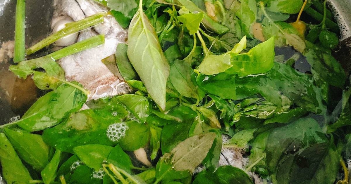 Đầu Cá Thu Nấu Lá É