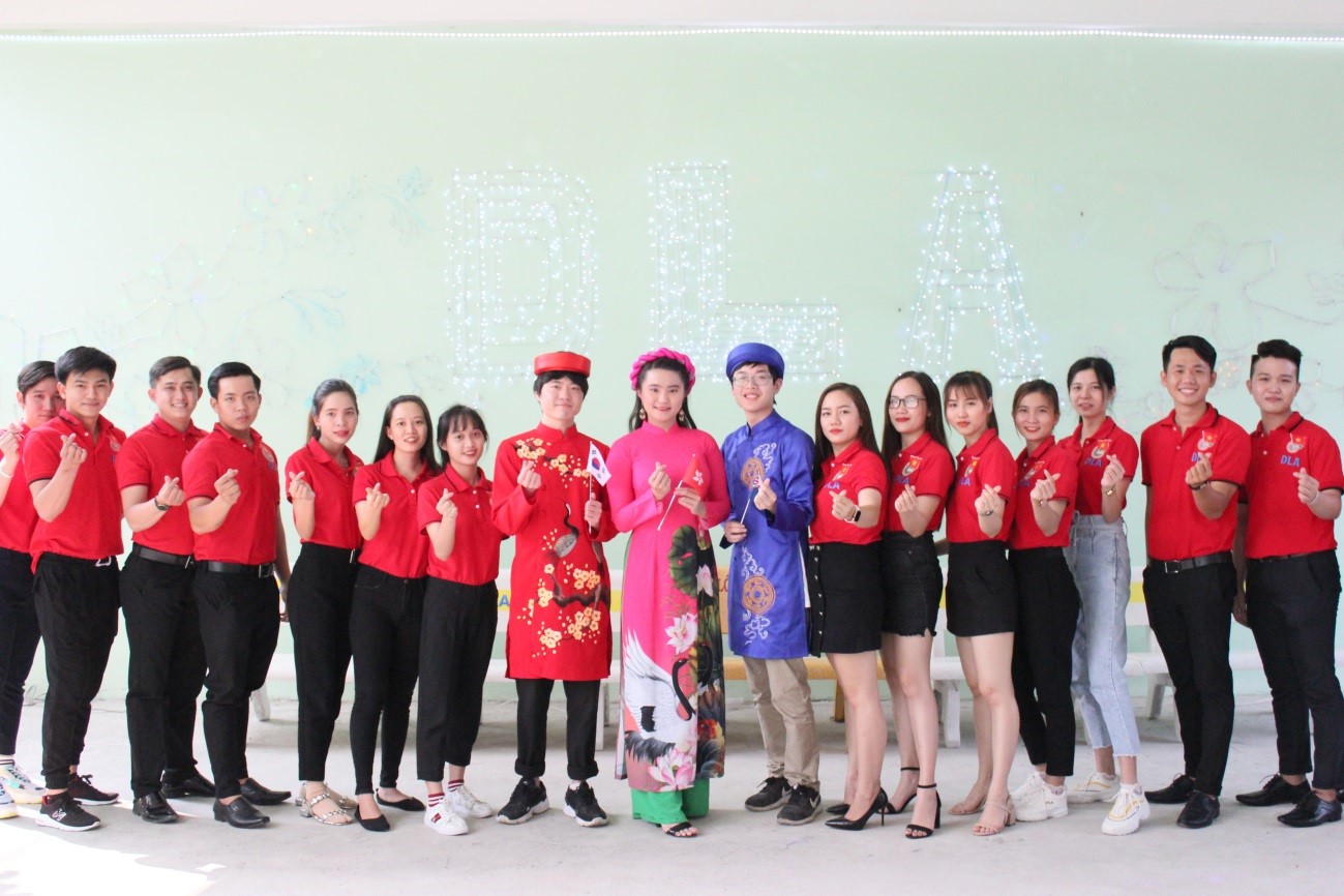 Sinh viên DLA và các sinh viên quốc tế đã ngày càng thân thiết hơn