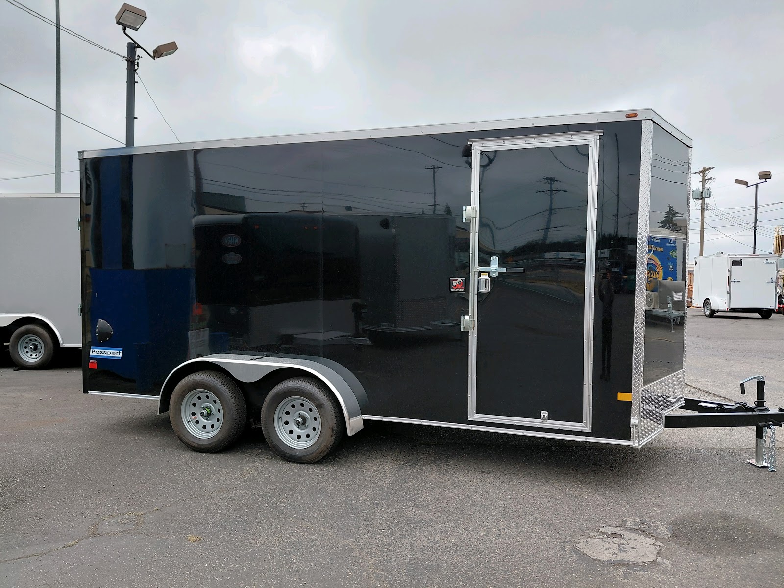 Passport Deluxe Enclosed Cargo