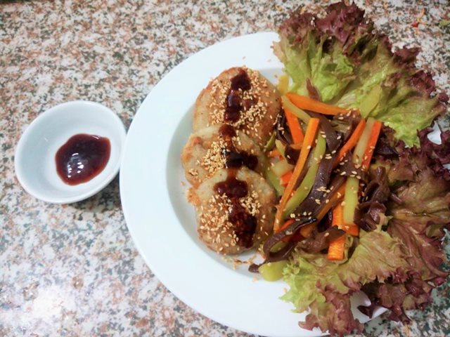 Chả Cá Rau Củ Sốt Teriyaki