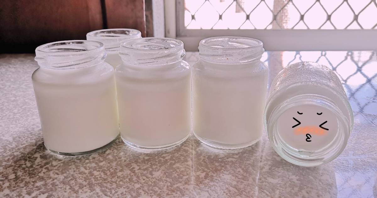 Sữa chua úp ngược