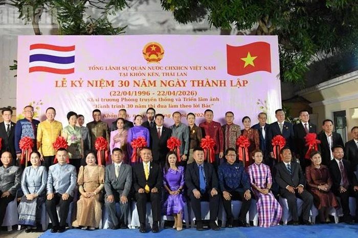 Kỷ niệm 30 năm Ngày thành lập Tổng Lãnh sự quán Việt Nam tại Khon Kaen, Thái Lan - Báo Nhân Dân
