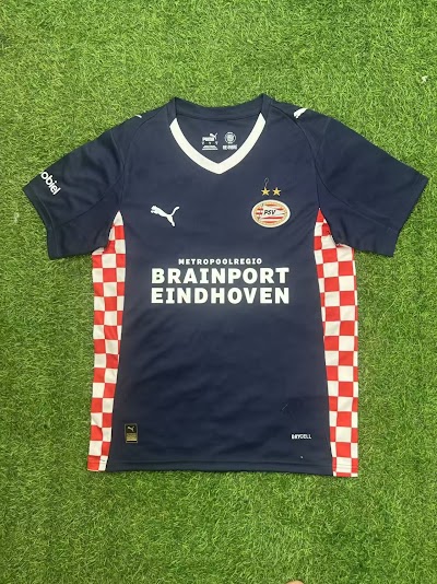 25-26 PSV Eindhoven Visitante.jpg