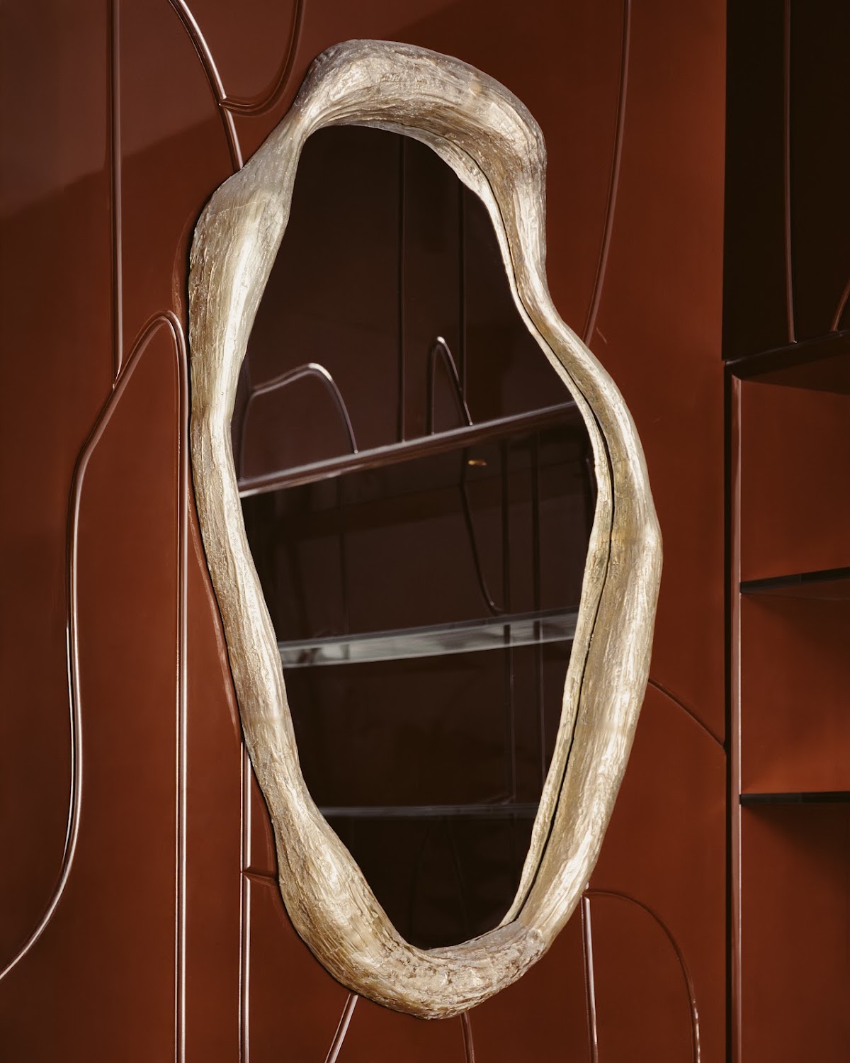 Sculptural mirror