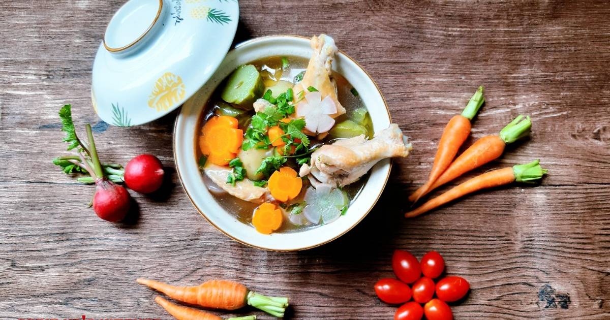 Canh gà rau củ