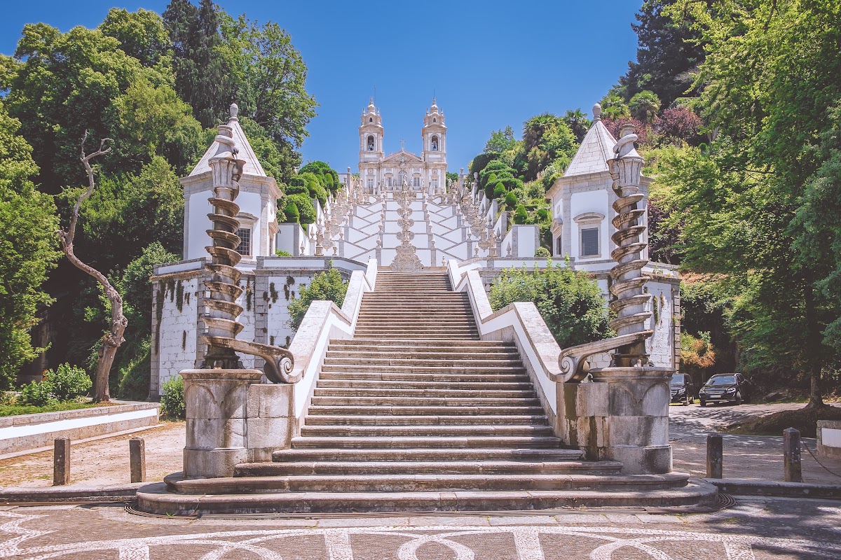 9-Day Portugal Historical Group Journey: Lisbon to Douro