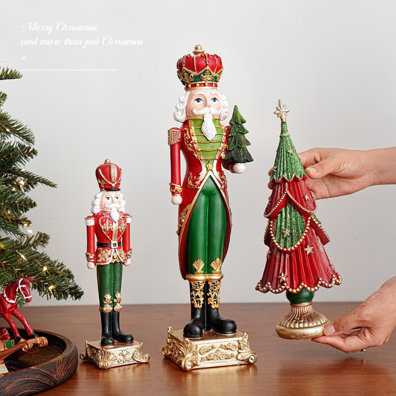 Dekorative Weihnachtsfigur aus Kunstharz