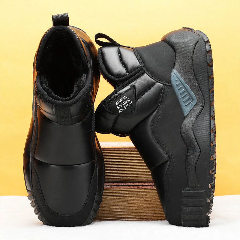 Insulated men's winter boots, slip-resistant, slip-on
