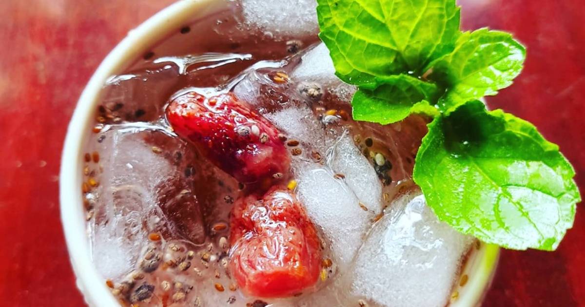 Mứt dâu hạt chia