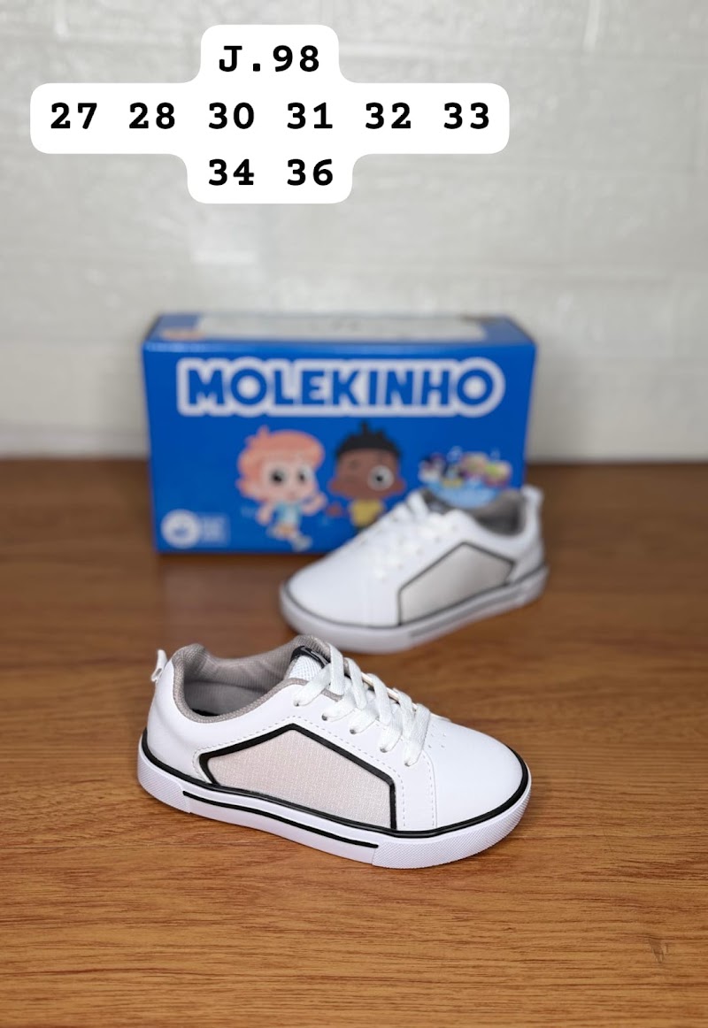 Zapatilla infantil blanca con detalle gris