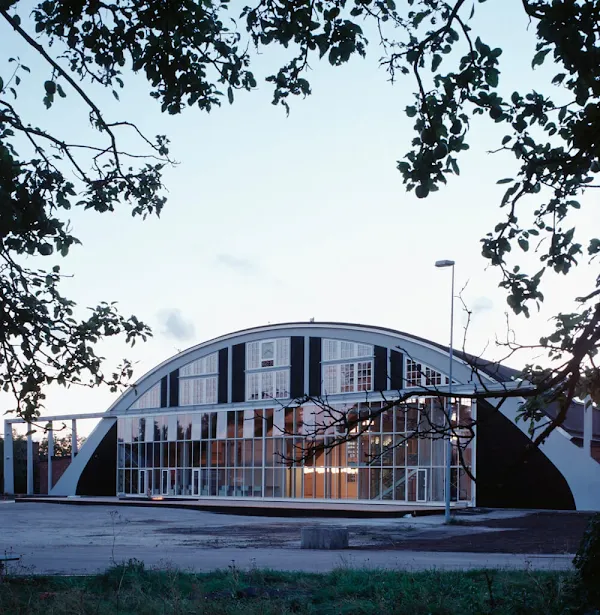 The Seaplane Hangar H53