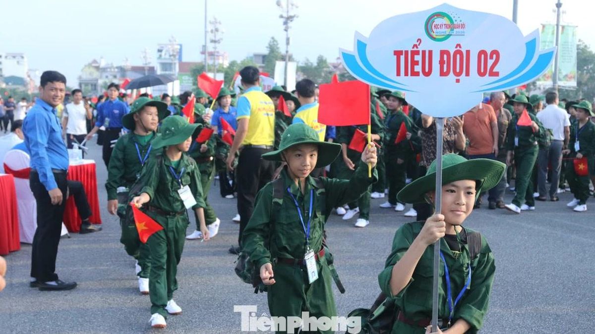 Hơn 300 chiến sĩ nhí rèn bản lĩnh tuổi trẻ từ thao trường quân đội - Báo Tiền Phong