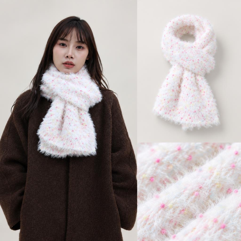 Knitted striped scarf with wool content