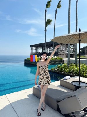 Mặc Váy Cưới Gả Cho Chính Mình