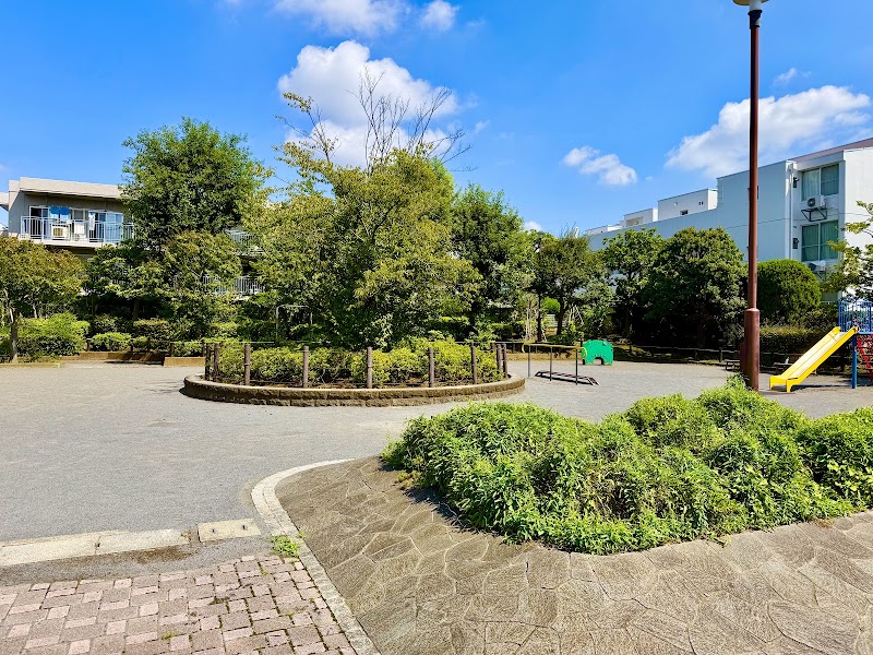 上用賀三丁目公園のようす