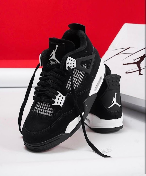 Jordan Retro 4 Negro Blanco 2