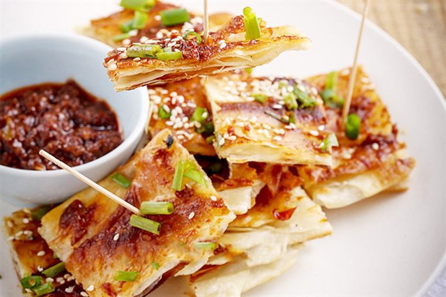 Bánh Chiên Cay Nhiều Lớp Kiểu Hoa