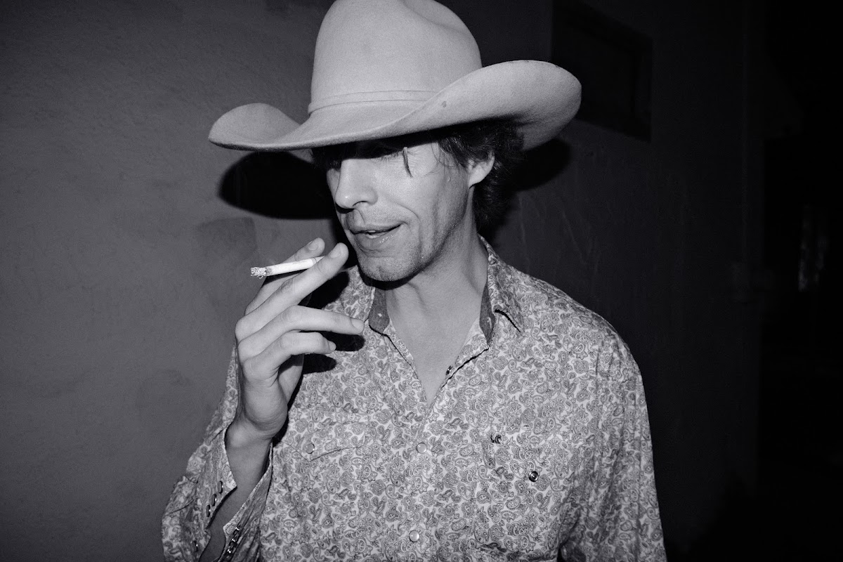 @tlau.photos_thelostandunfounds_2026-03-14_austin_last_night_noir_050
