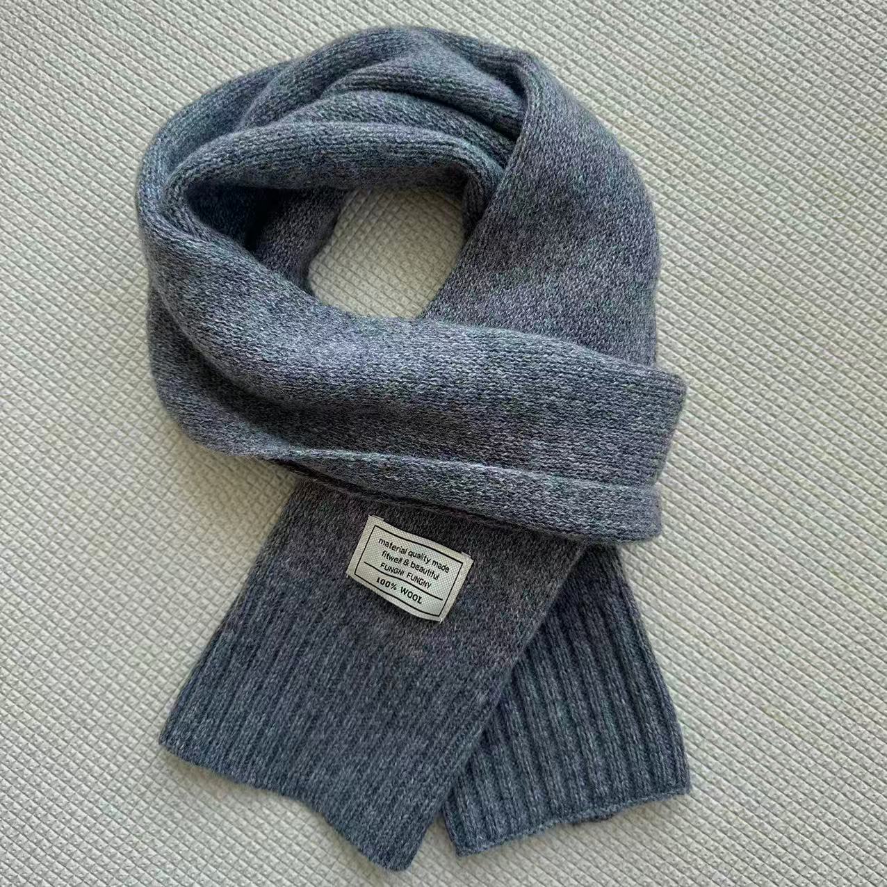 Scarf made from 100% pure wool