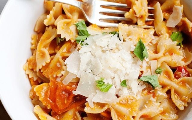 Pasta Trộn Sốt Cà Chua Nướng