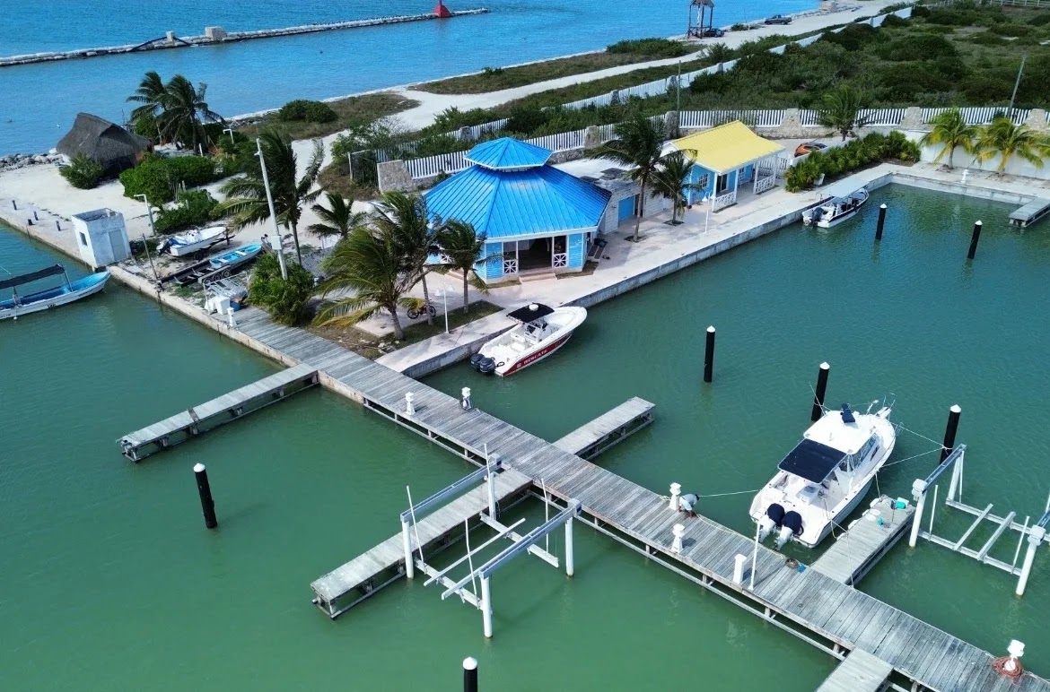 Almaviva Puerto Telchac