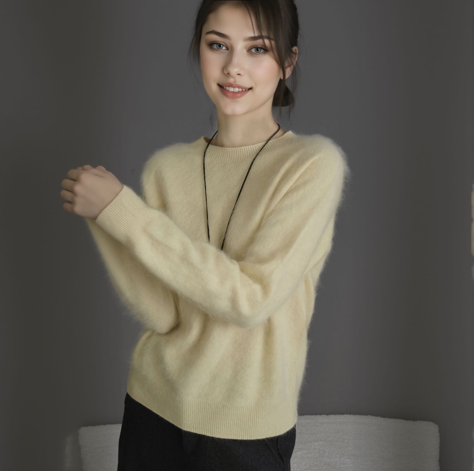 Women's Wool Sweater, Cashmere Blend, Crew Neck