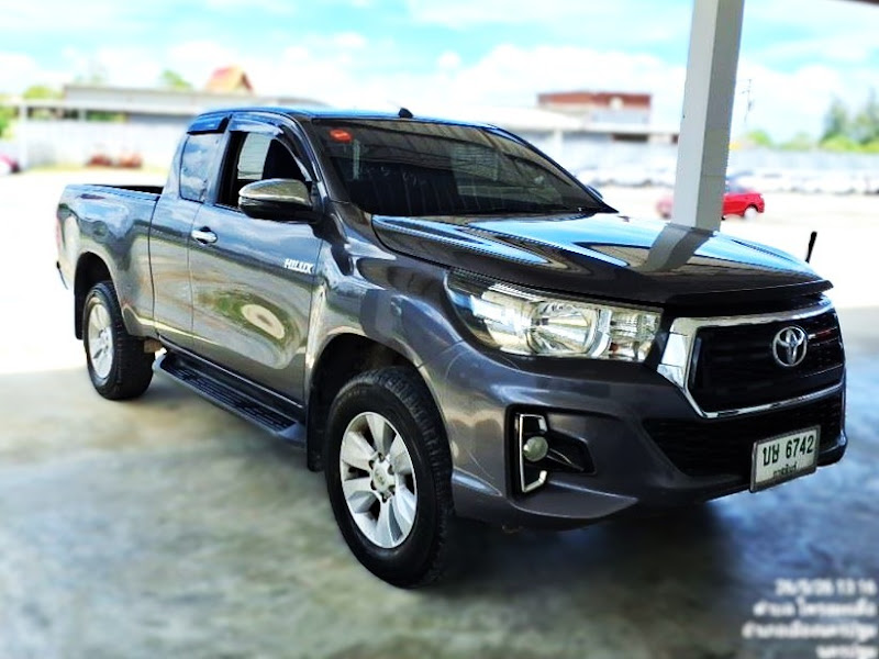 TOYOTA HILUX REVO