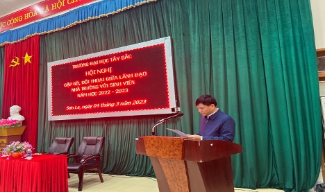 Hội nghị gặp gỡ, đối thoại giữa lãnh đạo Nhà trường với sinh viên năm học 2022 - 2023