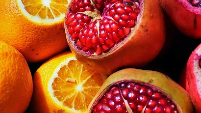 Natural Foods, Pomegranate, Fruit, Juice, Food 2K iPhone Wallpaper Background