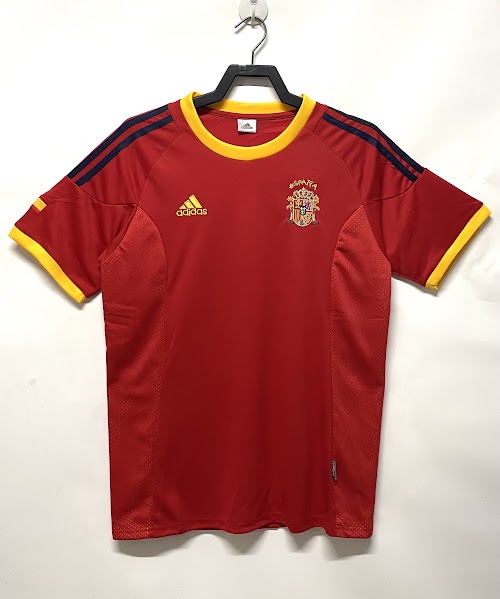 Equipación local de España de 2002.jpeg
