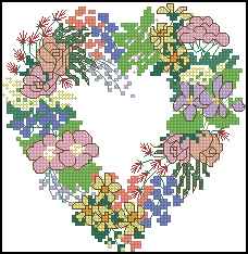 CMP 390108 Heart Wreath Monogram