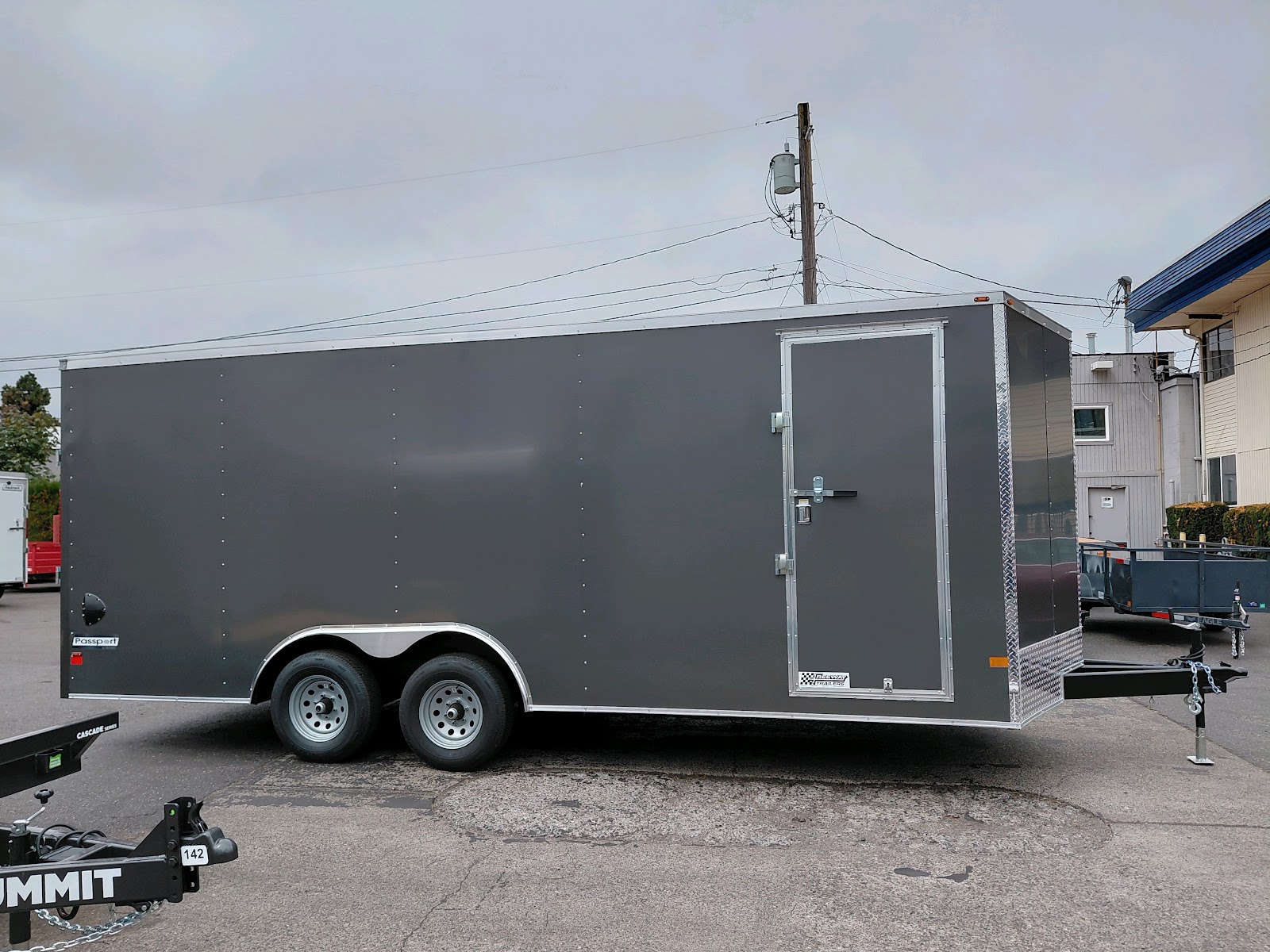 Passport Deluxe Enclosed Cargo