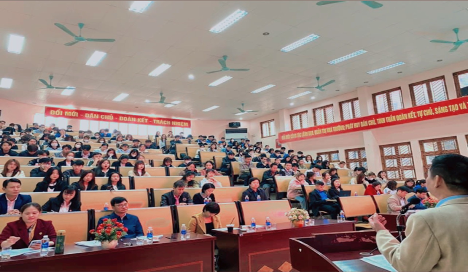 Hội nghị gặp gỡ, đối thoại giữa lãnh đạo Nhà trường với sinh viên năm học 2022 - 2023