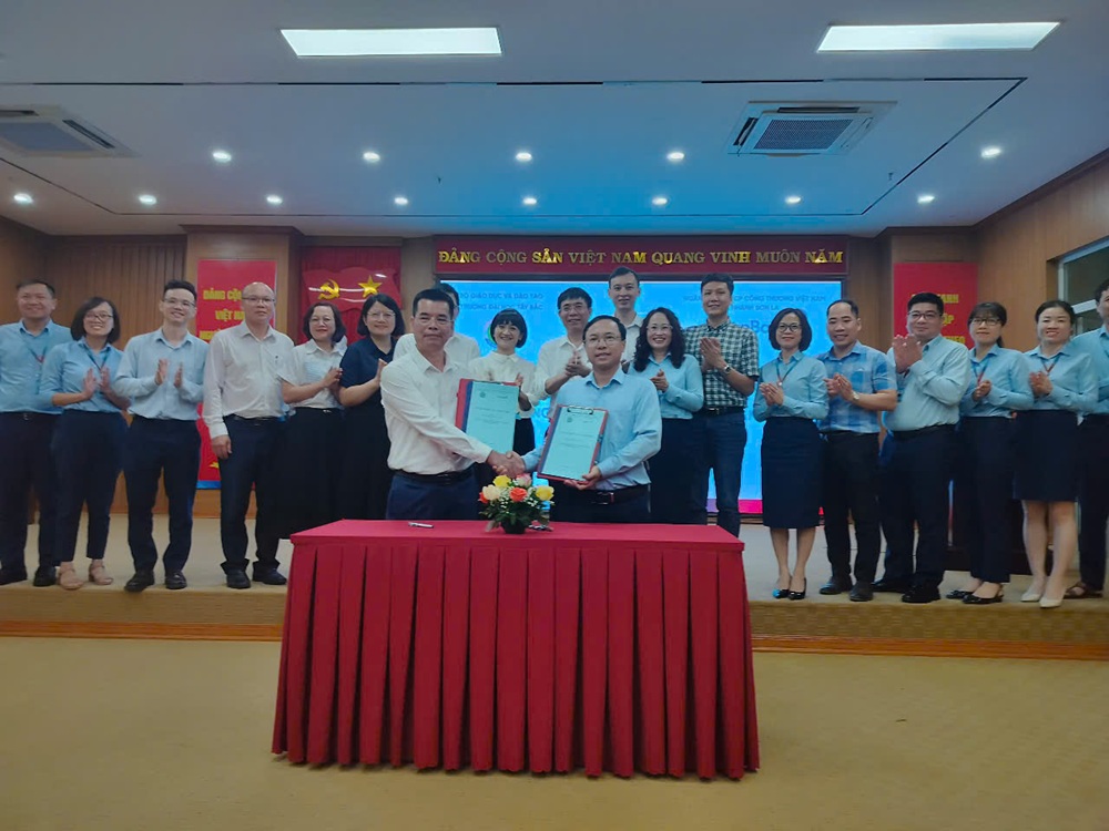 Lễ ký kết thỏa thuận hợp tác toàn diện giữa  Trường Đại học Tây Bắc và Vietinbank Chi nhánh Sơn La