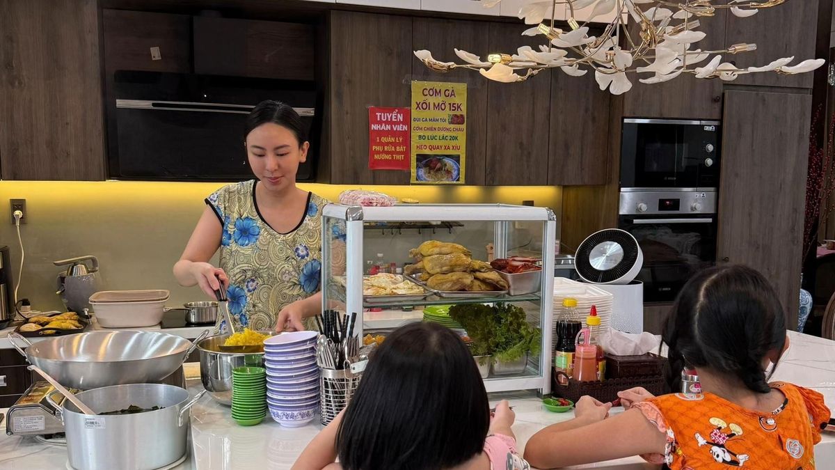 Bà chủ hủ tiếu, cơm tấm, cá viên chiên 'giàu nhất TikTok' - Tạp chí Tri thức
