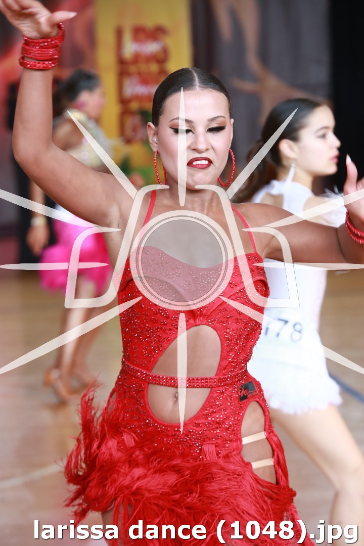 larissa dance (1048).jpg