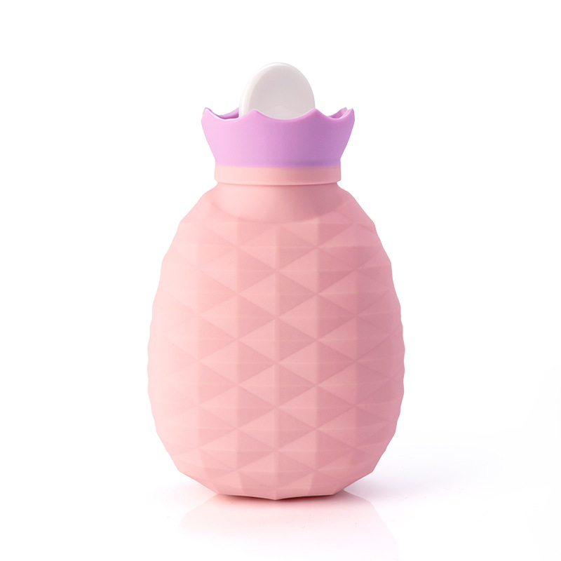 Silicone hot water bottle