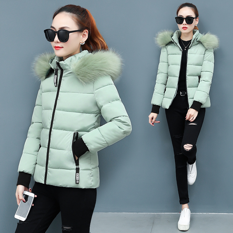 Women's winter jacket, short, tailored, with fur collar