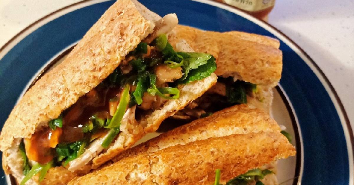 Bánh Mì Thịt Gà Xé dễ ợt/ Easy Chicken Banh Mi