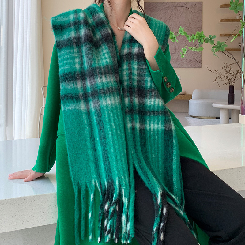 Checkered scarf in mohair look, warming