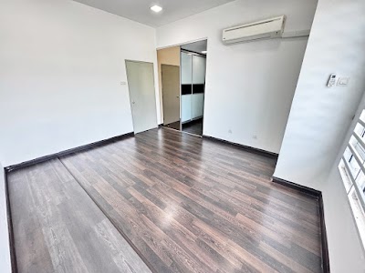 Facing Open 2 Storey Terrace Taman TTDI Grove 4 Kajang — foto 3/10