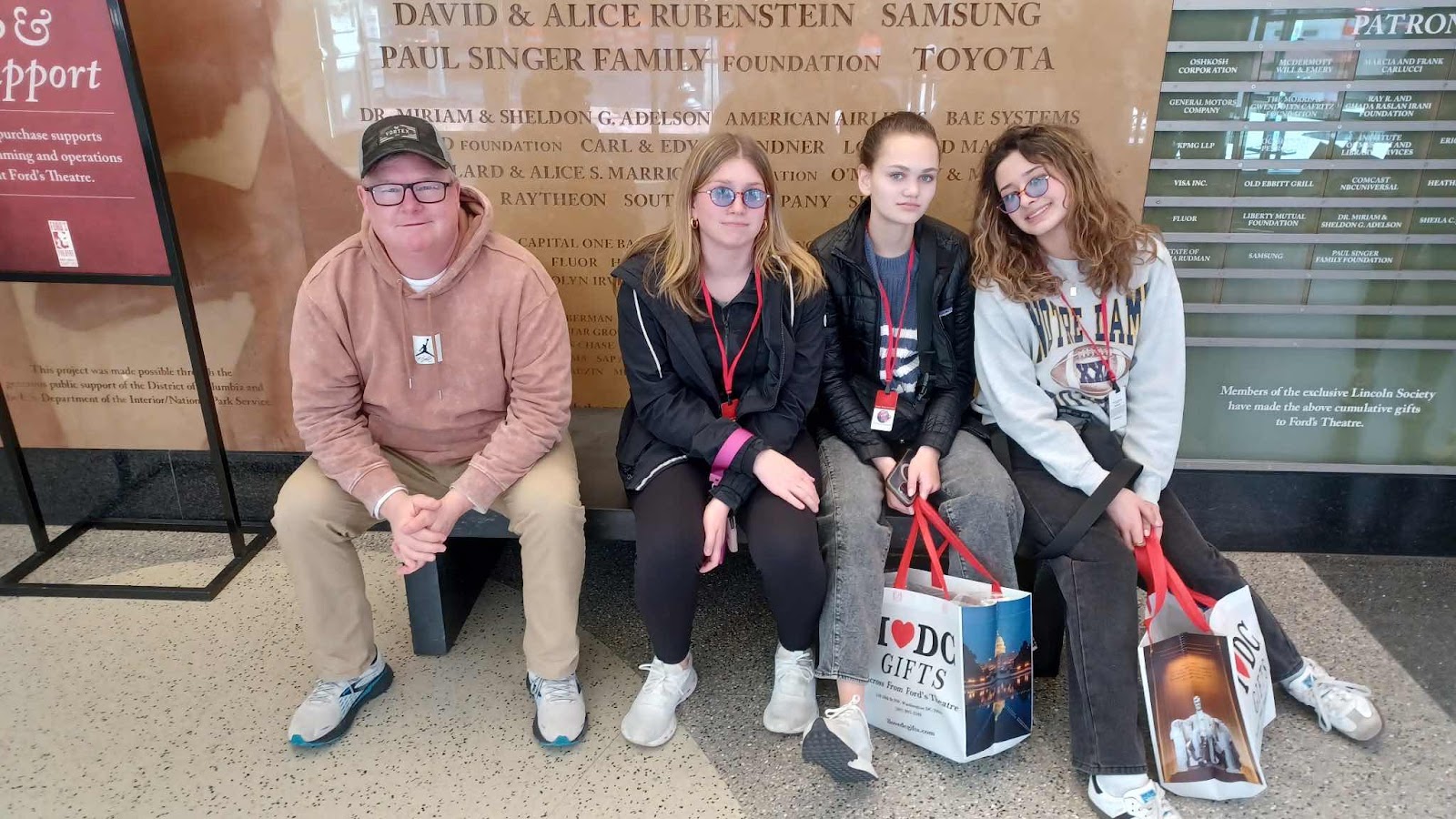 DCE in Washington DC 2025: Souvenir shopping