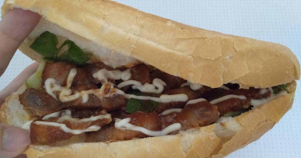 Bánh Mì Xá Xíu (sử dụng gói xá xíu)