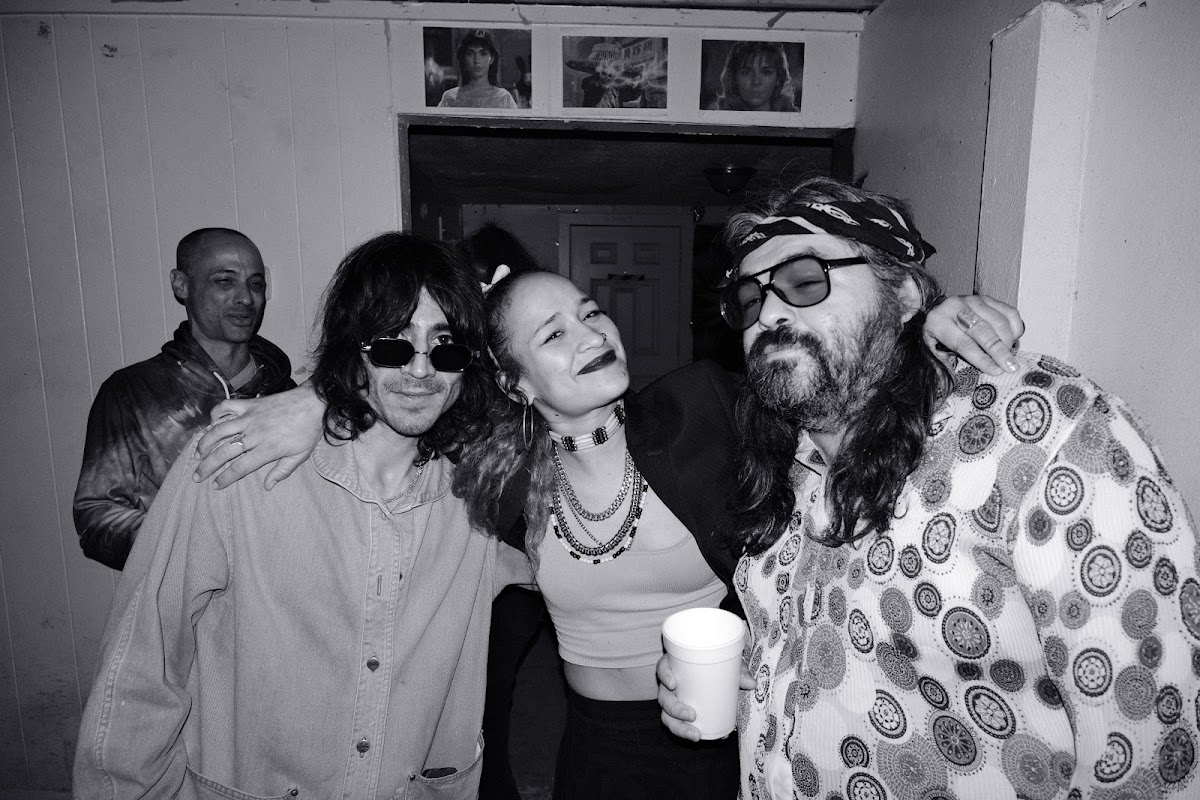 @tlau.photos_thelostandunfounds_2026-03-20_austin_last_night_noir_005