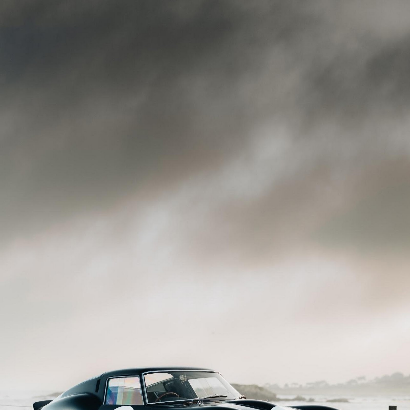 Download Black Ferrari 250 GTO Coast Full HD iPhone