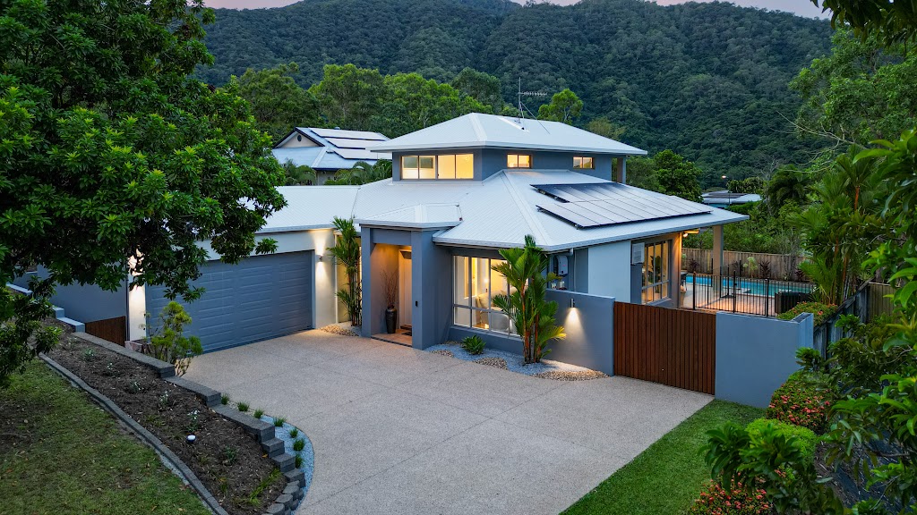 5 McColl Close, Redlynch - Thumbnail 2